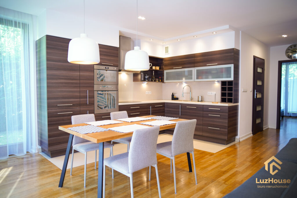 72,6 m² | Ogródek i taras | Osiedle Pod Dębem | 3 pokoje | Kliny